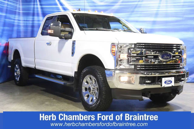 2019 Ford F-250 Super Duty LARIAT 4WD photo