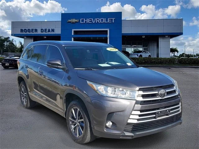 2019 Toyota Highlander XLE FWD photo