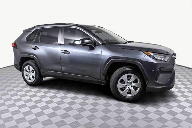 2019 Toyota RAV4 LE FWD photo