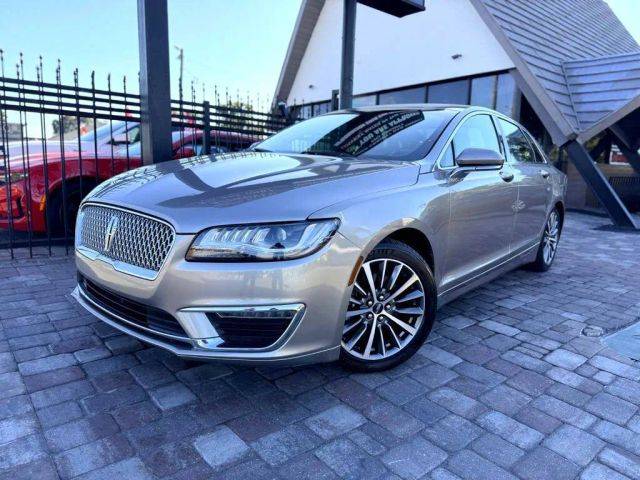 2019 Lincoln MKZ Hybrid Standard FWD photo
