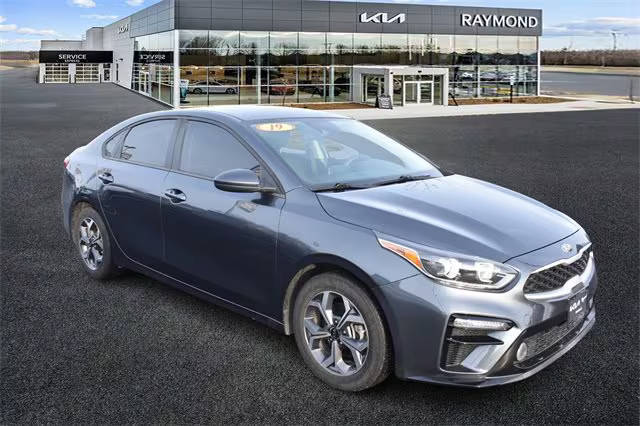 2019 Kia Forte LXS FWD photo