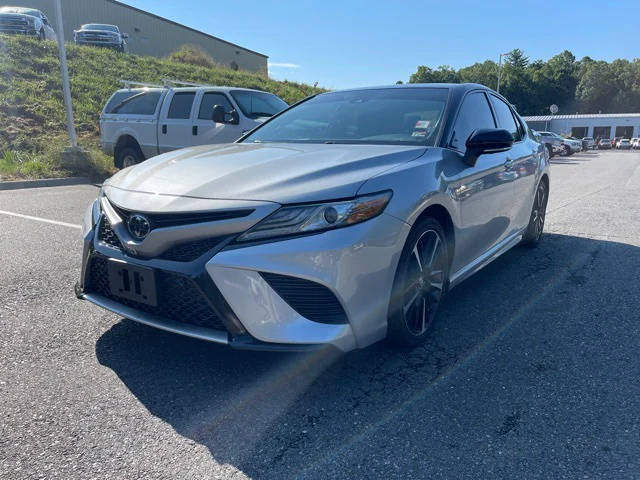 2019 Toyota Camry XSE FWD photo