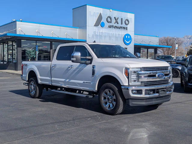 2019 Ford F-350 Super Duty LARIAT 4WD photo