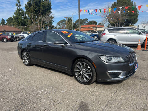 2019 Lincoln MKZ Hybrid Reserve I FWD photo
