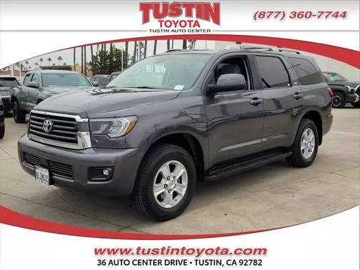 2019 Toyota Sequoia SR5 RWD photo