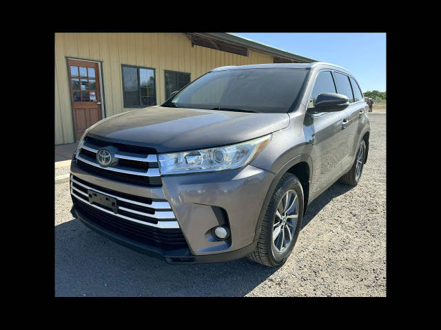 2019 Toyota Highlander XLE FWD photo