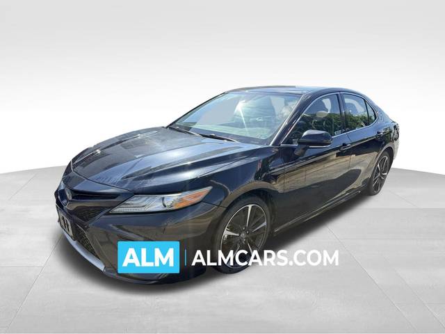 2019 Toyota Camry XSE FWD photo