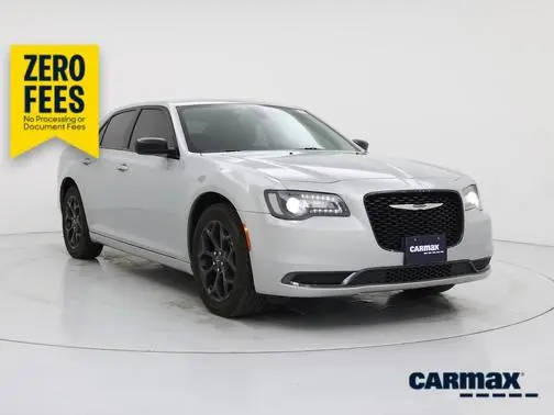 2019 Chrysler 300 Touring AWD photo