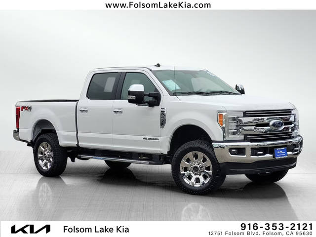 2019 Ford F-250 Super Duty LARIAT 4WD photo