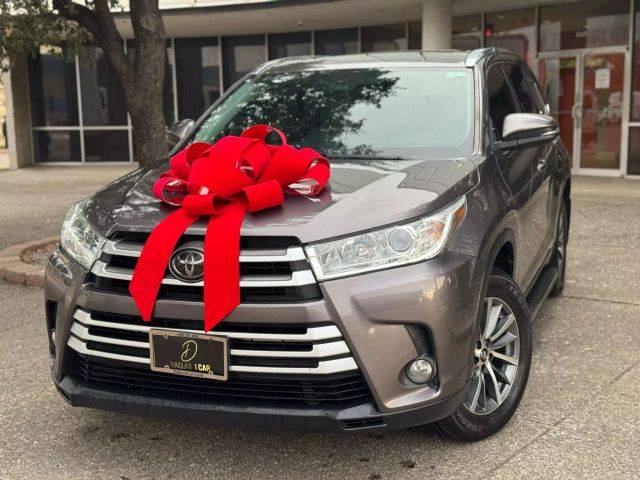 2019 Toyota Highlander XLE FWD photo