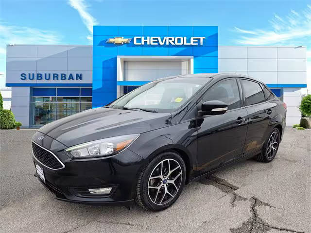 2017 Ford Focus SEL FWD photo