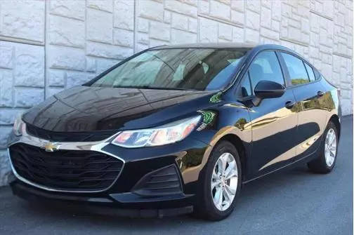 2019 Chevrolet Cruze LS FWD photo