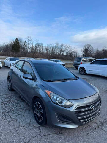 2017 Hyundai Elantra GT  FWD photo