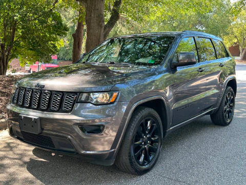 2019 Jeep Grand Cherokee Altitude 4WD photo