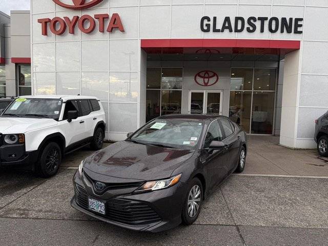 2019 Toyota Camry Hybrid LE FWD photo
