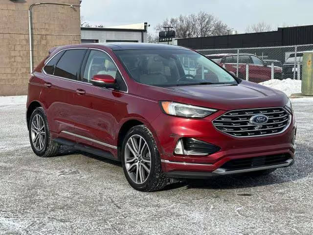 2019 Ford Edge Titanium AWD photo