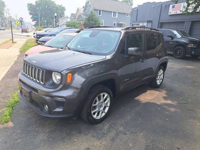 2019 Jeep Renegade Latitude 4WD photo