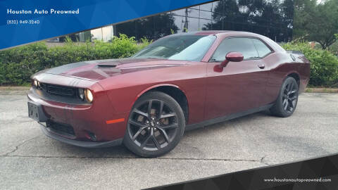 2019 Dodge Challenger SXT RWD photo