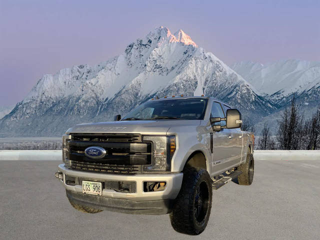 2019 Ford F-350 Super Duty LARIAT 4WD photo