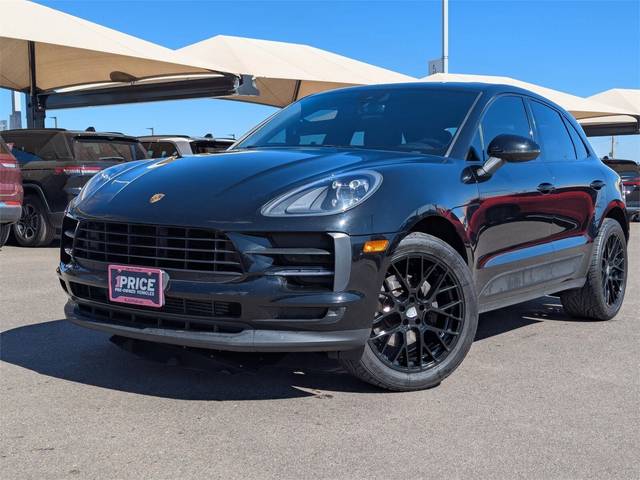 2019 Porsche Macan  AWD photo