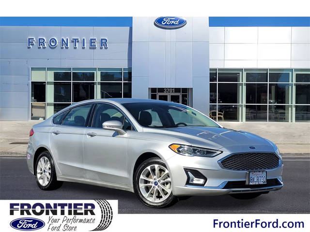 2019 Ford Fusion Energi Titanium FWD photo