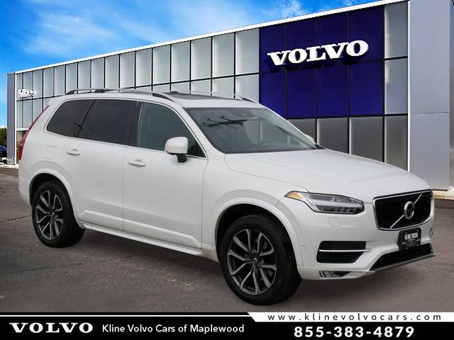 2017 Volvo XC90 Momentum AWD photo