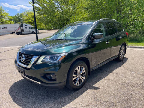 2019 Nissan Pathfinder SV 4WD photo