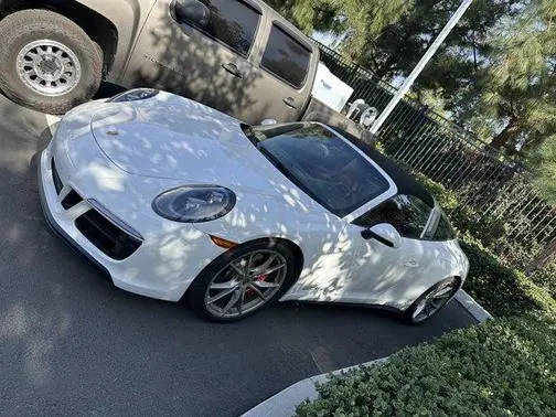 2019 Porsche 911 4 GTS AWD photo