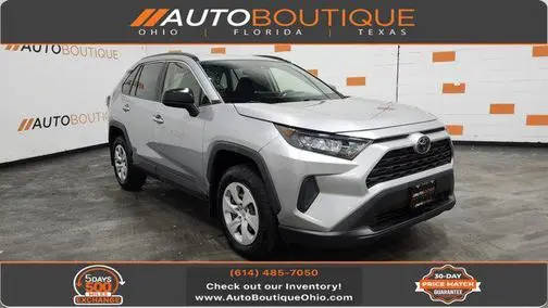 2019 Toyota RAV4 LE AWD photo