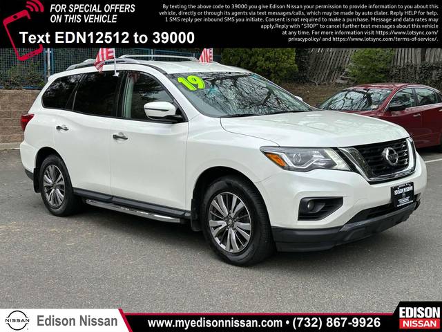 2019 Nissan Pathfinder SV 4WD photo