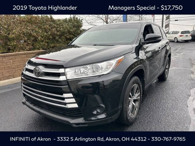 2019 Toyota Highlander LE FWD photo