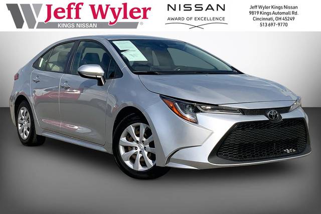 2020 Toyota Corolla LE FWD photo