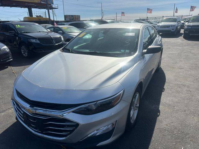 2019 Chevrolet Malibu LS FWD photo
