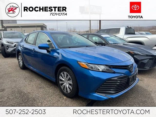 2019 Toyota Camry Hybrid LE FWD photo