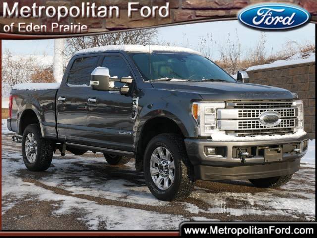 2019 Ford F-350 Super Duty Platinum 4WD photo