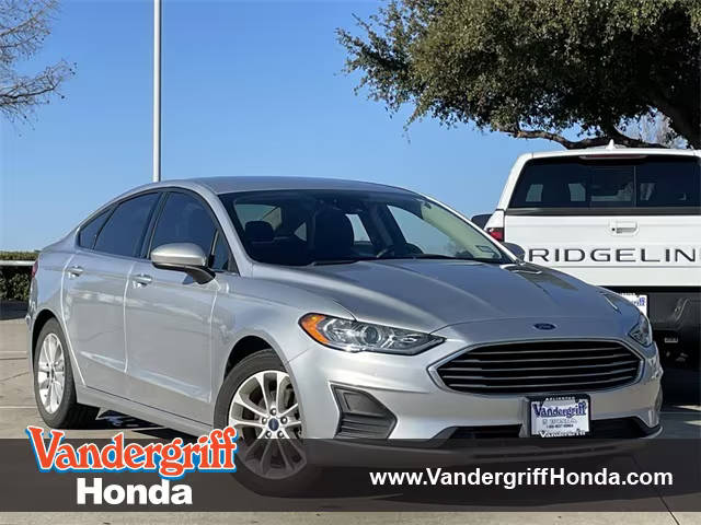 2019 Ford Fusion SE FWD photo