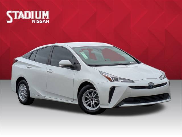 2019 Toyota Prius L Eco FWD photo
