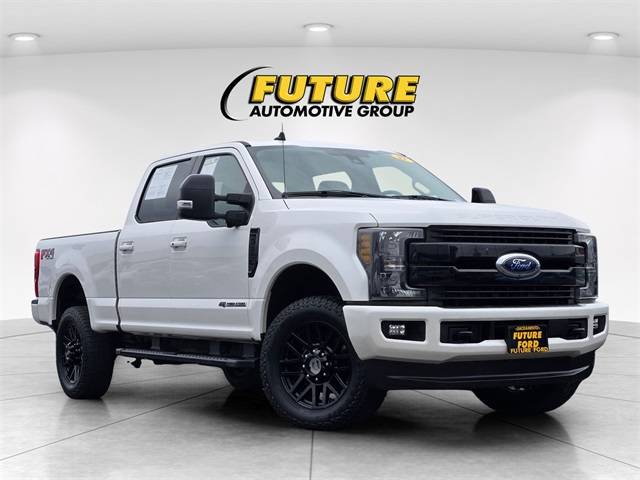 2019 Ford F-250 Super Duty LARIAT 4WD photo