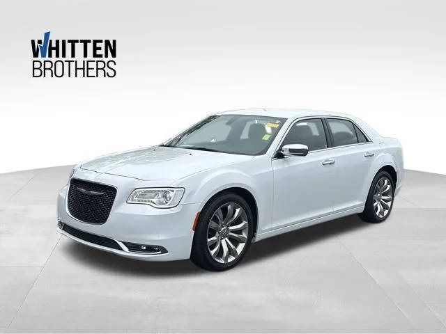 2019 Chrysler 300 Limited RWD photo