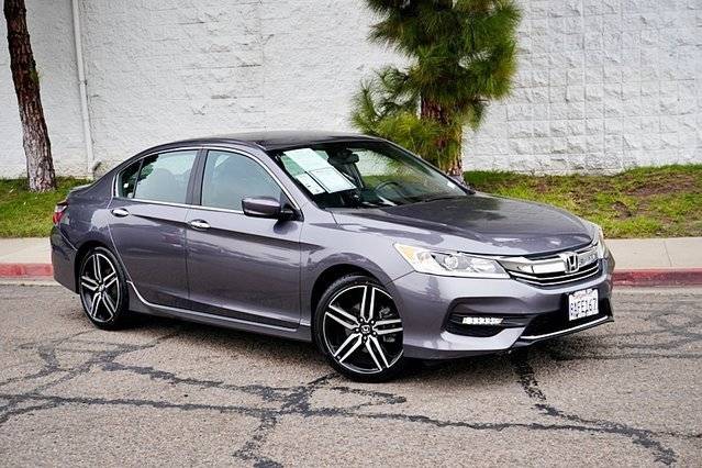 2017 Honda Accord Sport FWD photo