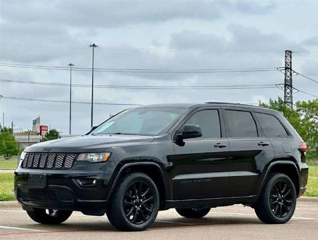 2019 Jeep Grand Cherokee Altitude 4WD photo