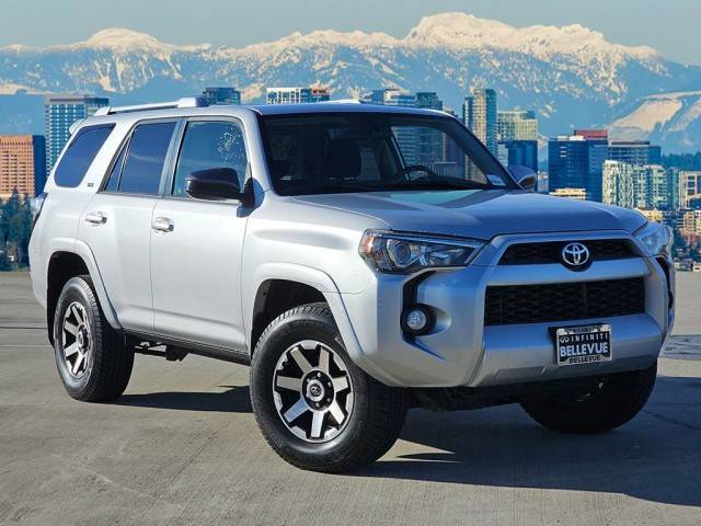 2018 Toyota 4Runner SR5 4WD photo