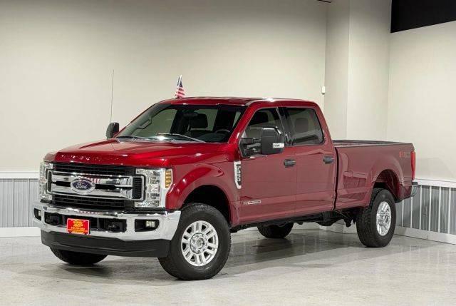 2019 Ford F-350 Super Duty XLT 4WD photo