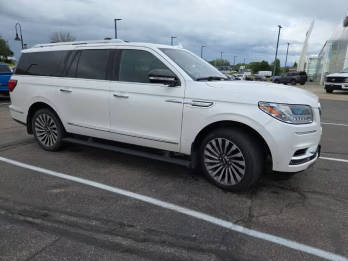 2019 Lincoln Navigator L Reserve 4WD photo