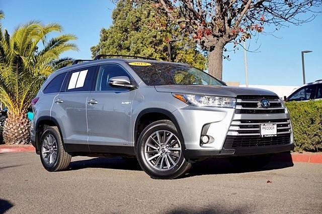 2019 Toyota Highlander Hybrid XLE AWD photo