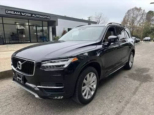 2016 Volvo XC90 T6 Momentum AWD photo