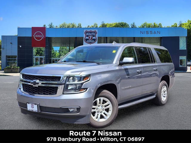 2019 Chevrolet Suburban LT 4WD photo