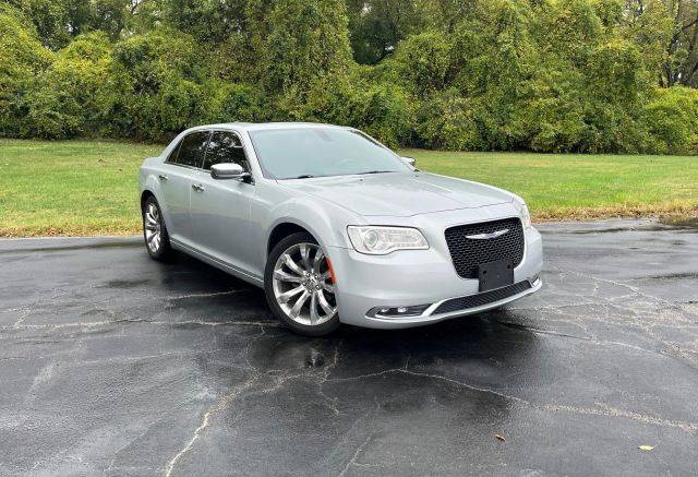 2019 Chrysler 300 Limited RWD photo