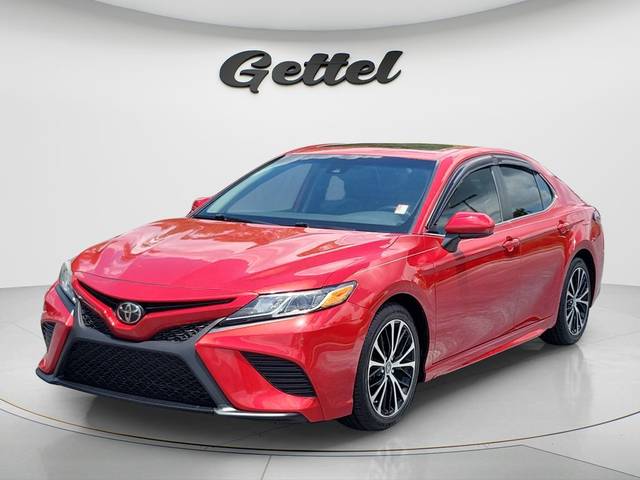 2019 Toyota Camry SE FWD photo