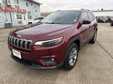 2019 Jeep Cherokee Latitude Plus 4WD photo